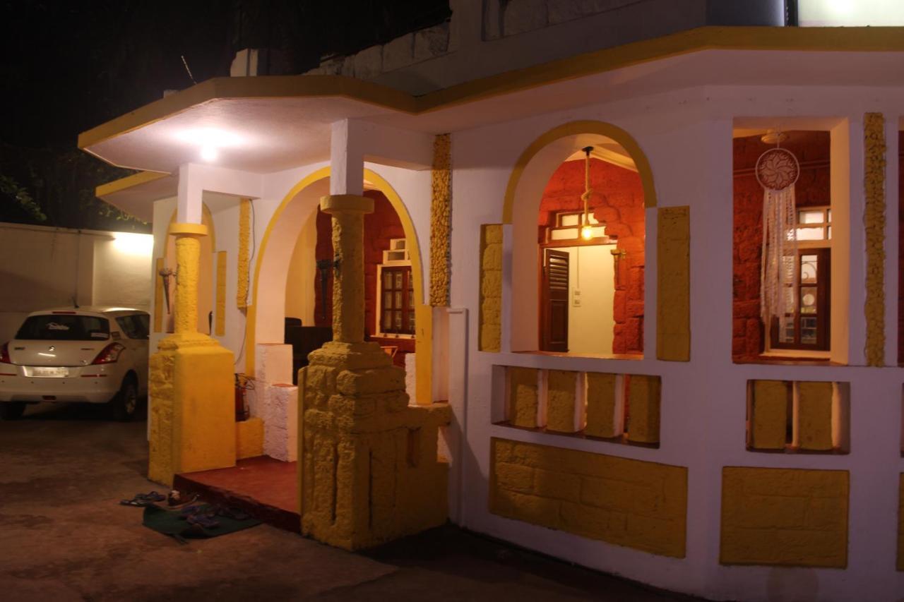 كالانغيُت Aerostel - Backpacker'S Hostel In Goa المظهر الخارجي الصورة