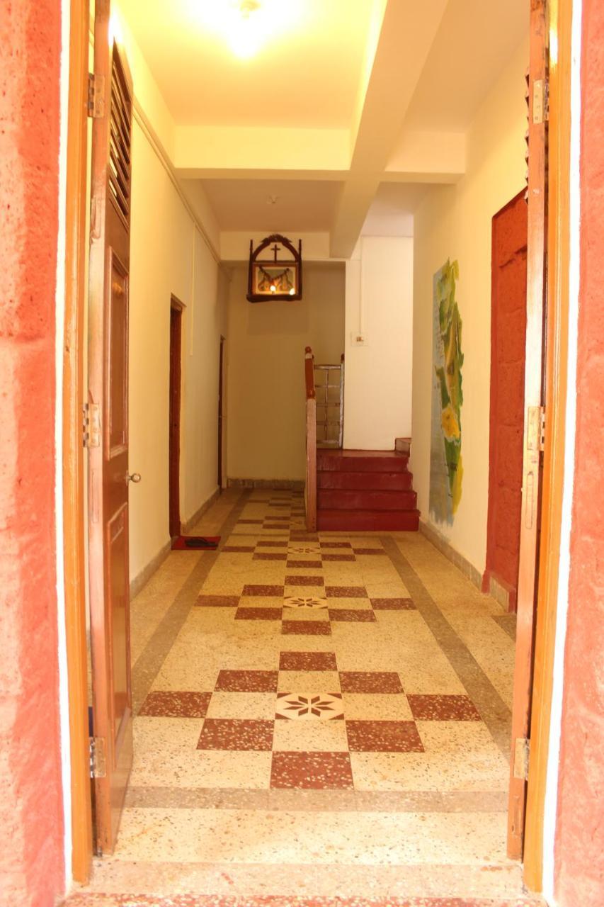 كالانغيُت Aerostel - Backpacker'S Hostel In Goa المظهر الخارجي الصورة