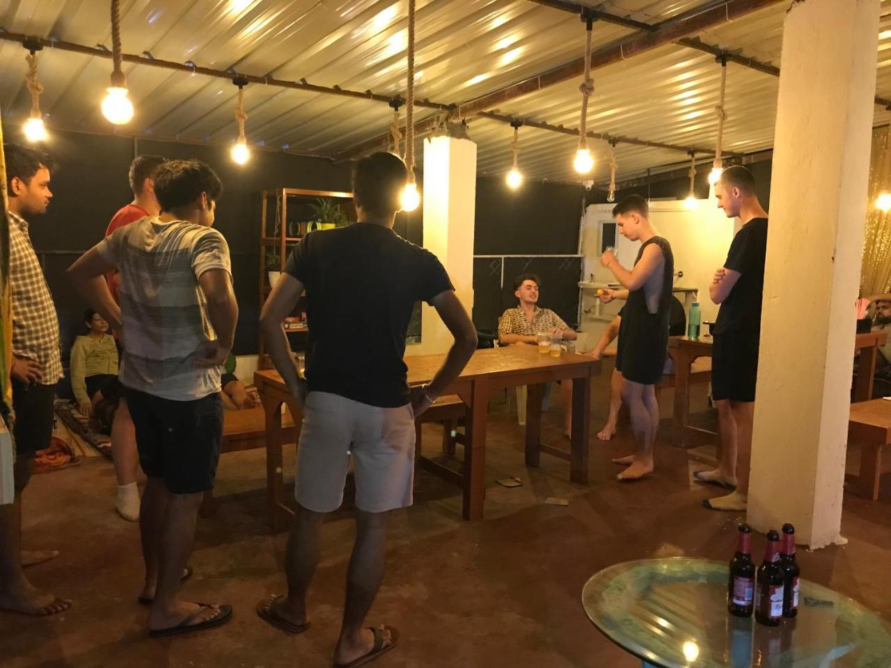 كالانغيُت Aerostel - Backpacker'S Hostel In Goa المظهر الخارجي الصورة